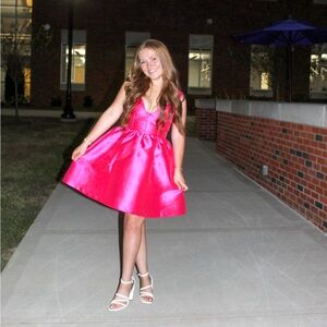 Meet your Posher, Mia